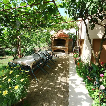 Guest house Sun&sea A4 Medulin