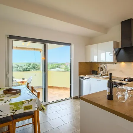 Guest house Sun&sea A4 Medulin