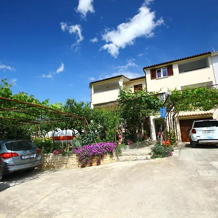 Sun&sea A4 招待所 3*